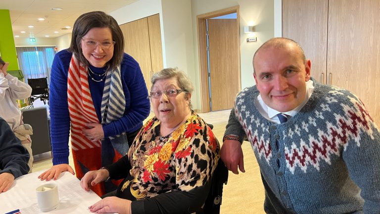 FORSETAHJÓNIN SAMAN Í GRINDAVÍK