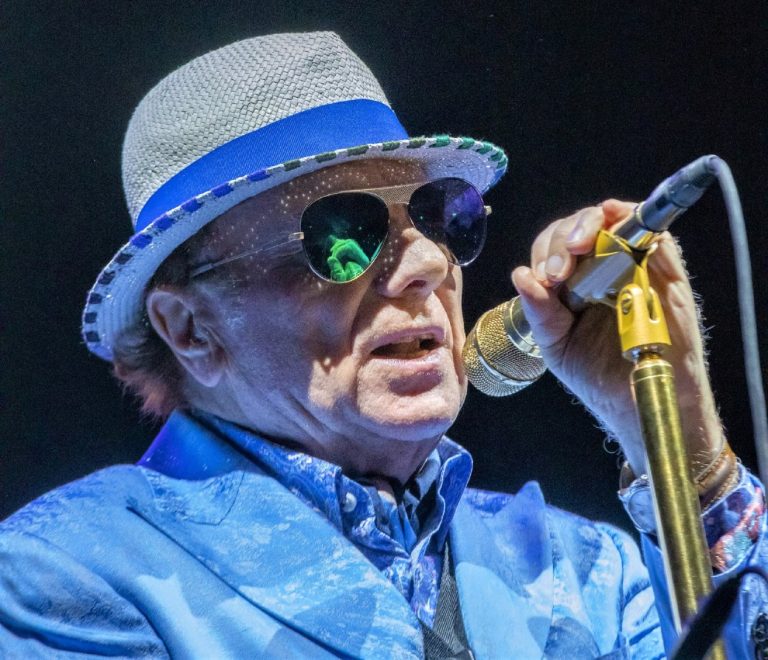 VAN MORRISON (80)
