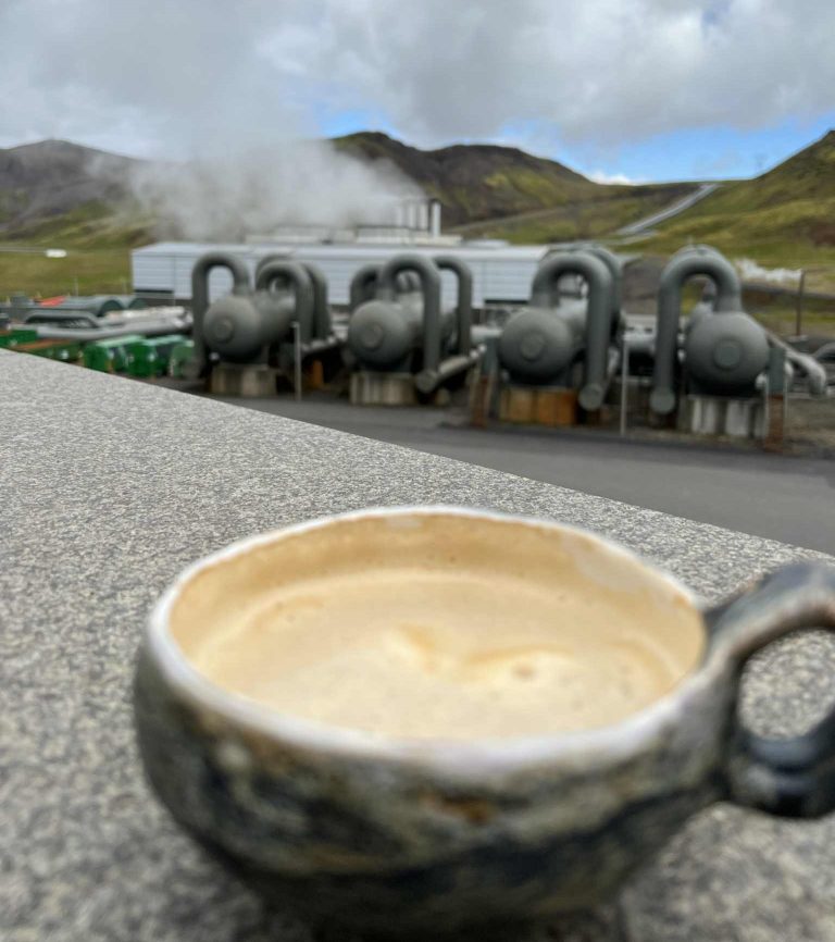 KAFFIBOLLI Á 7.500 KRÓNUR Á HELLISHEIÐI