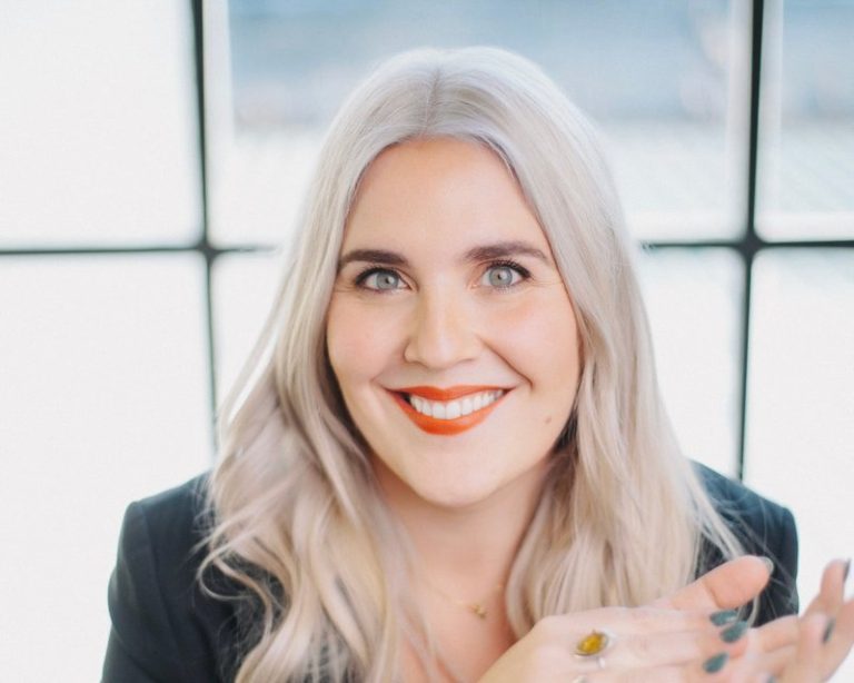 SNÆRÓS ÓSKAR EFTIR LÆKNINGU