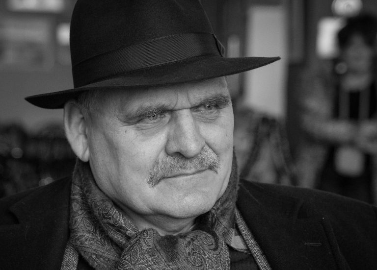 VETRARKOMA SKÁLDSINS