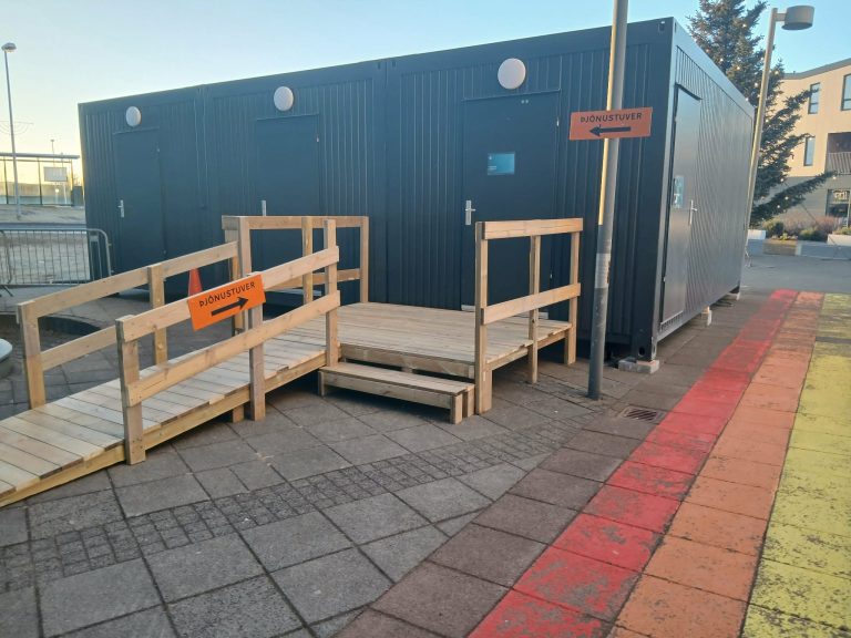 ÞJÓNUSTUVER GARÐABÆJAR Í GÁMUM