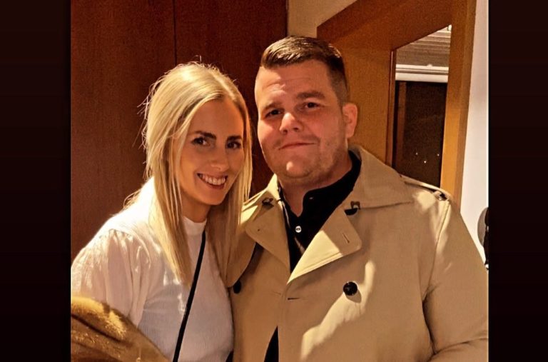 ÓÐINN SVAN HÆTTIR Á RÚV