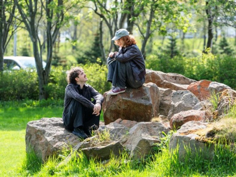 HAMINGJUGANGA Í HÁDEGINU